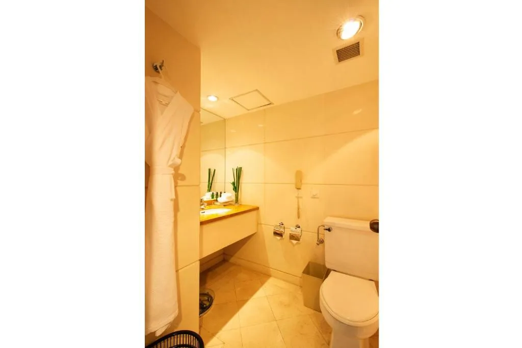 GUO JI YI YUAN HOTEL (EX. CROWNE PLAZA BEIJING)