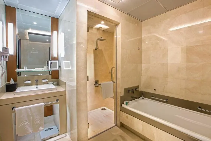 AYLA GRAND HOTEL