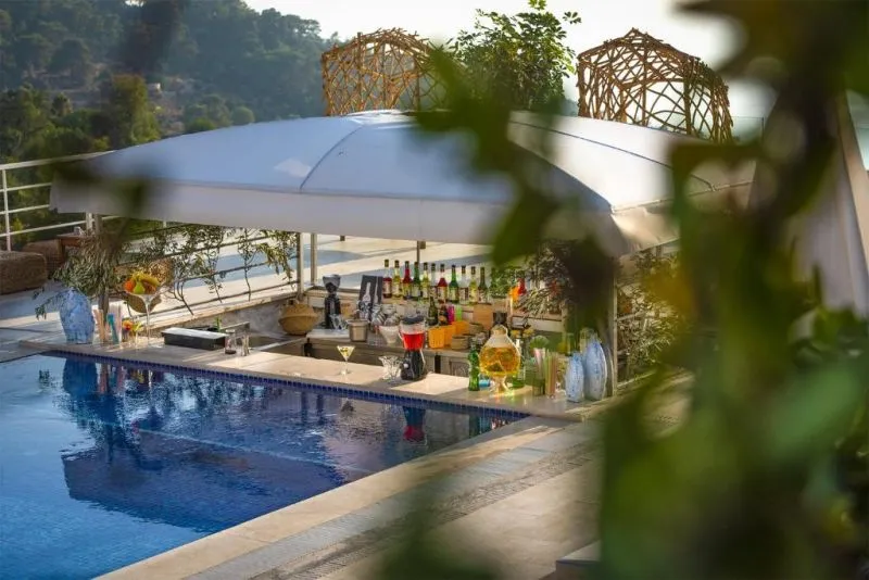 HIGHCLERE HOTEL AND SPA