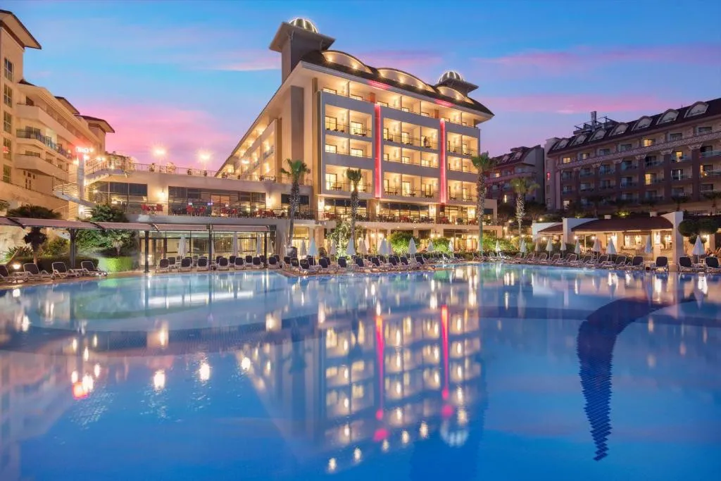 AYDINBEY KINGS PALACE & SPA