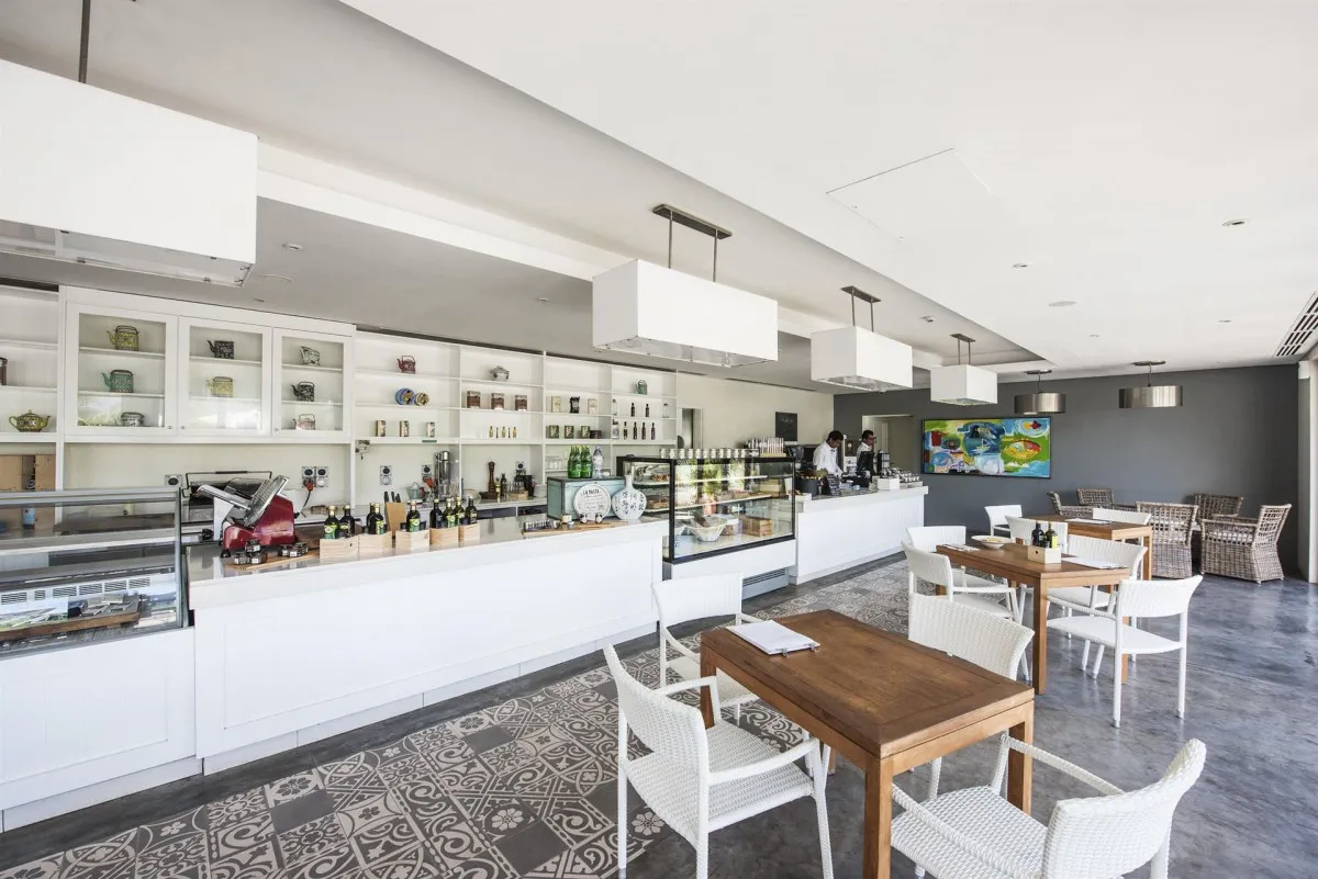 LIFE IN BLUE AZURI RESIDENCES