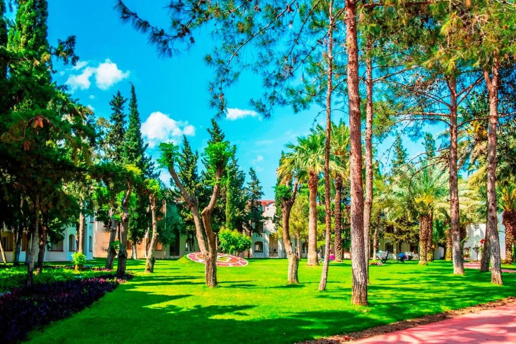 QUEENS PARK RESORT GOYNUK