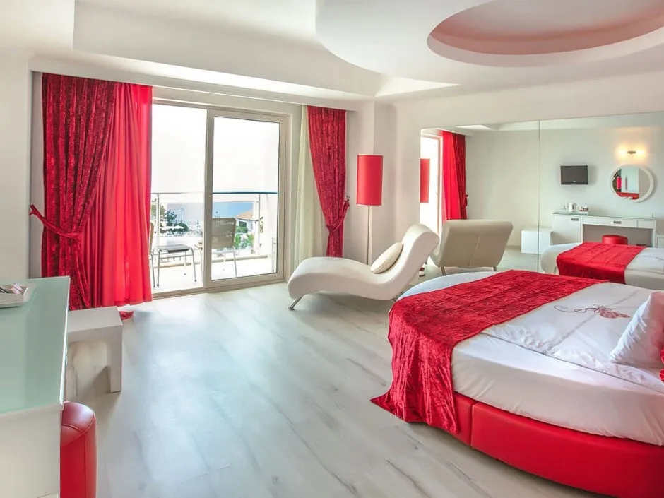 SEALIGHT RESORT HOTEL (EX. OTIUM SEALIGHT BEACH RESORT)