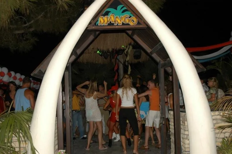 CLUB BORAN MARE BEACH
