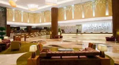 CROWN PLAZA CITY CENTER