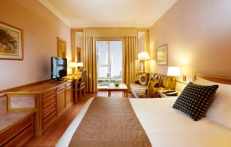MILLENNIUM PLAZA DOWNTOWN SUITES (EX. CROWNE PLAZA)
