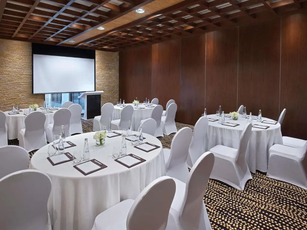 SOFITEL DUBAI THE PALM RESORT & SPA