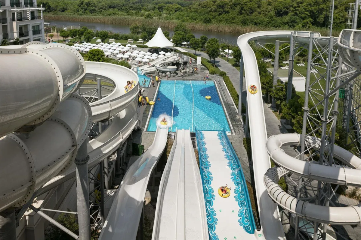 TITANIC DELUXE GOLF BELEK