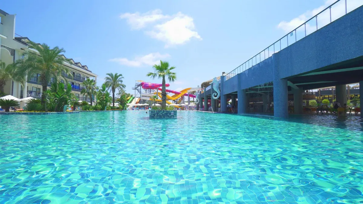 DREAM WORLD PALACE (EX. CRYSTAL SUNHILL RESORT & SPA)
