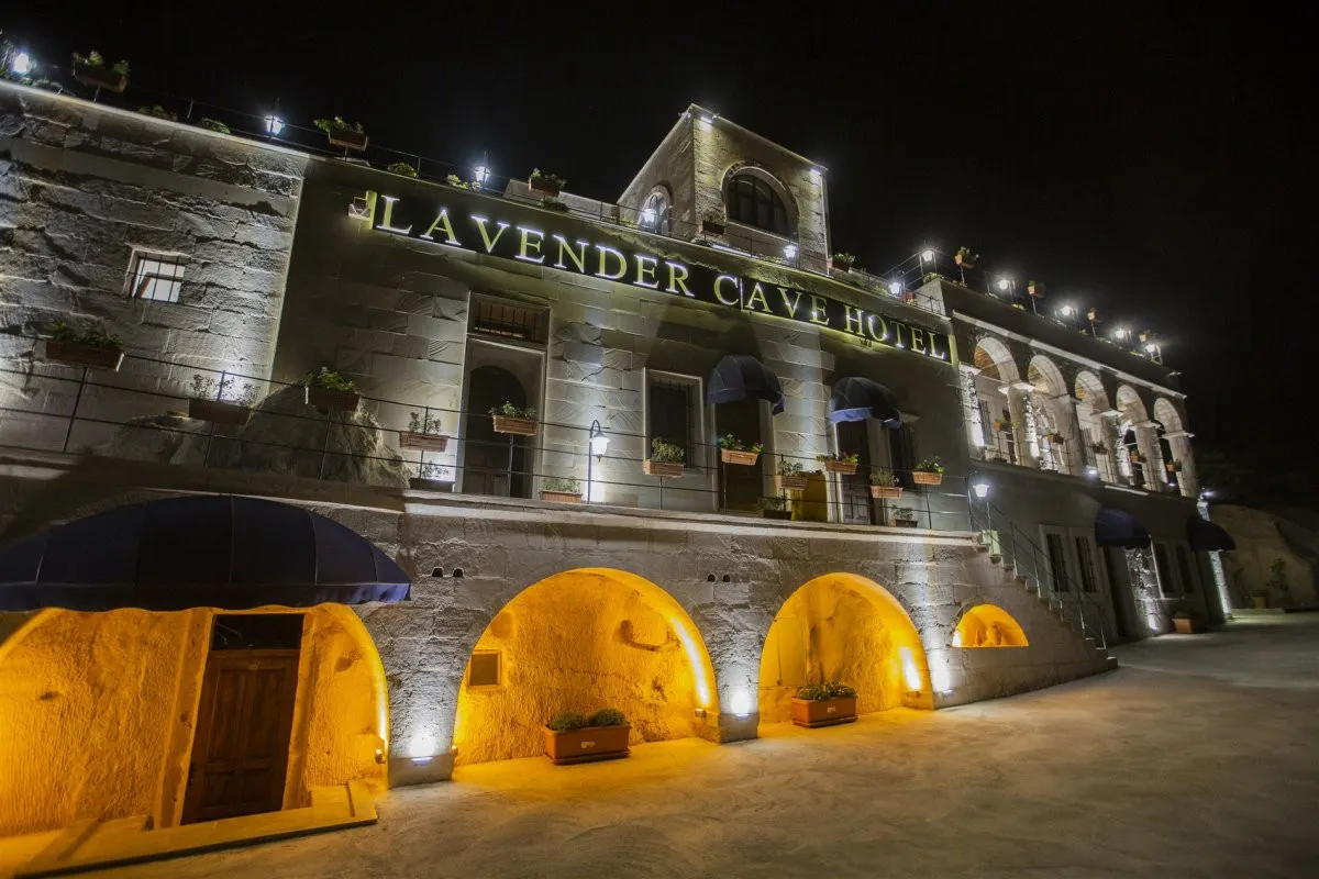 LAVENDER CAVE HOTEL
