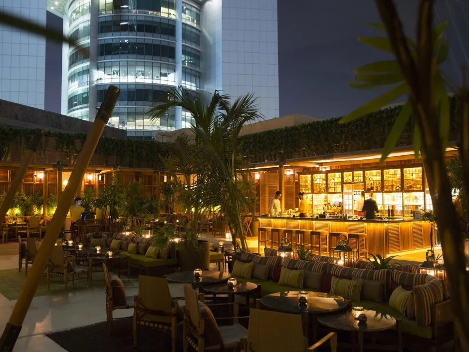 JUMEIRAH EMIRATES TOWERS