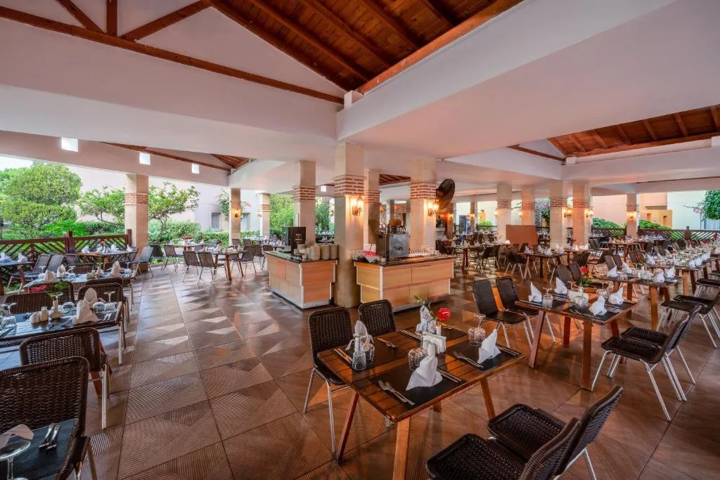 SELECTUM FAMILY RESORT SIDE (EX. SILENCE BEACH RESORT)