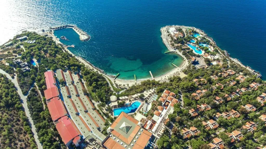 PINE BAY HOLIDAY RESORT