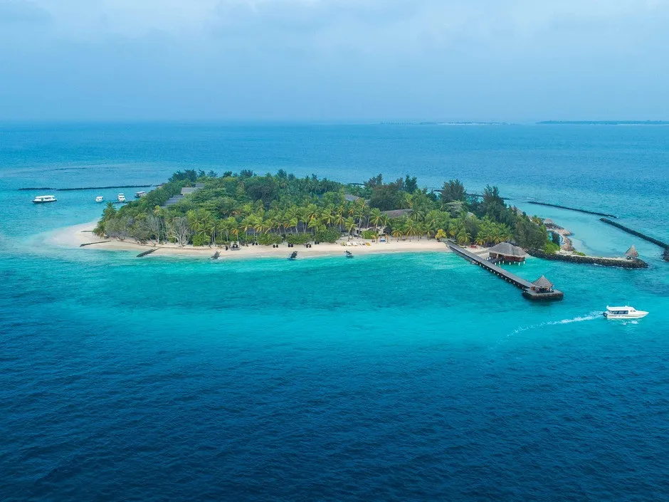 TAJ CORAL REEF RESORT & SPA