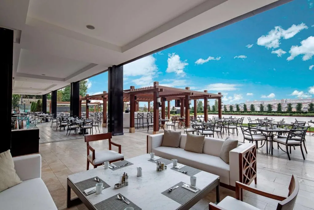 HILTON ISTANBUL BOMONTI HOTEL & CONFERENCE CENTER