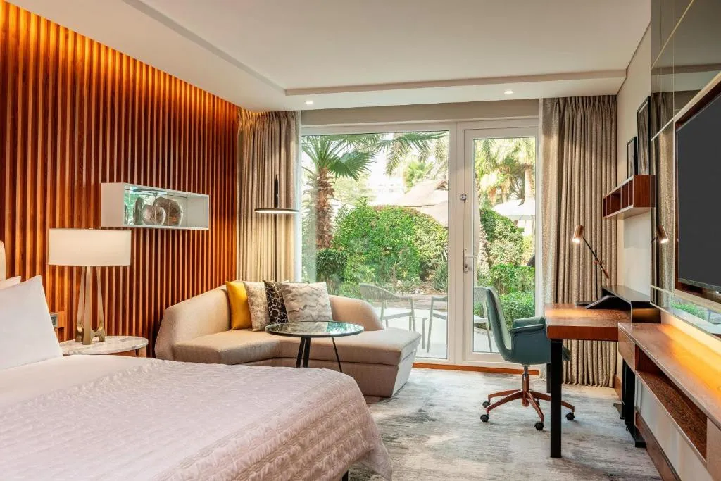 LE MERIDIEN DUBAI HOTEL & CONFERENCE CENTRE