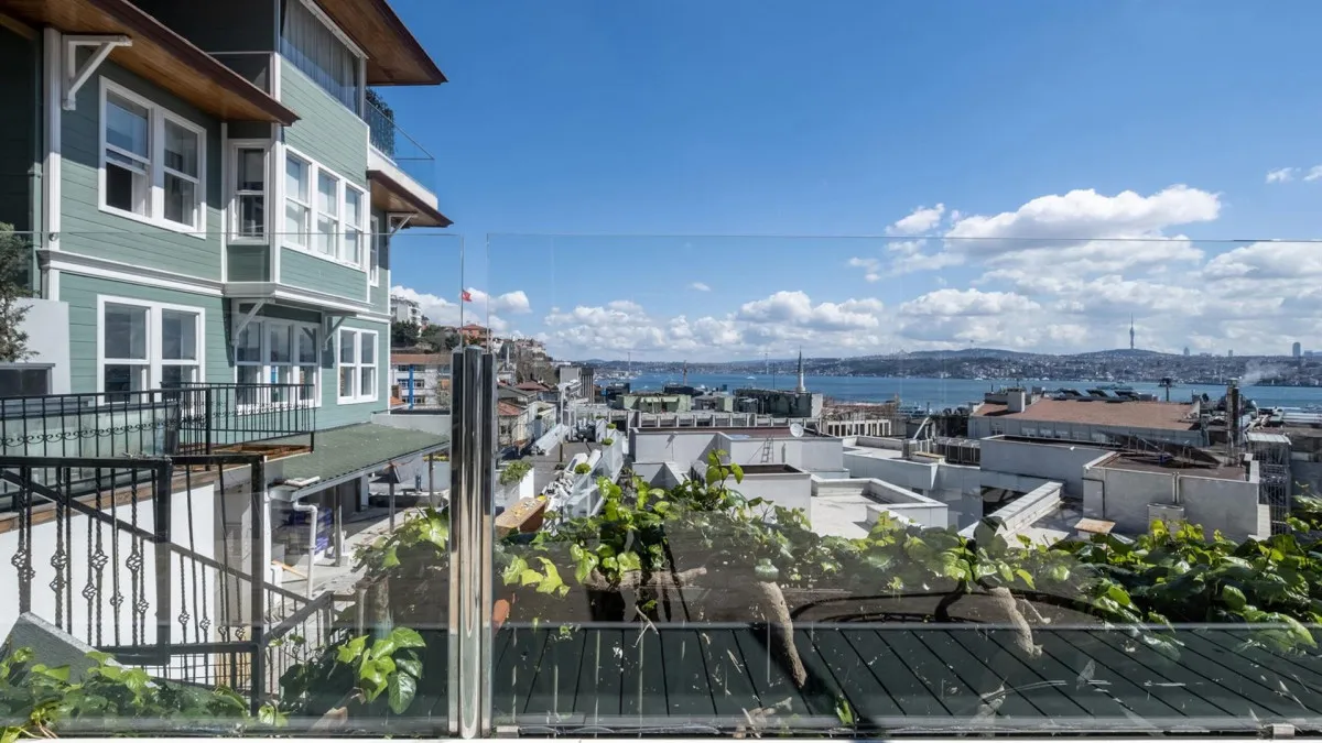 LOOP HOTEL BOSPHORUS ISTANBUL
