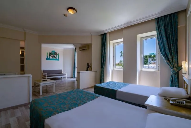 THE GARDEN BEACH (EX. GANITA GARDEN SUITE, LIFE ATLIBAY)