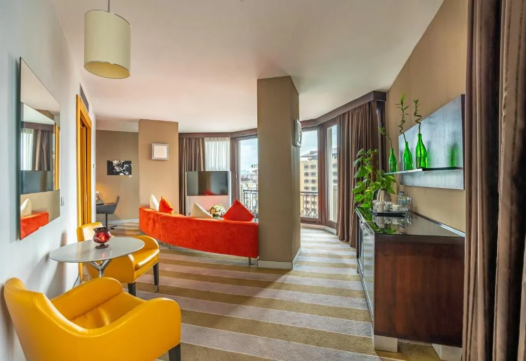 POINT HOTEL TAKSIM