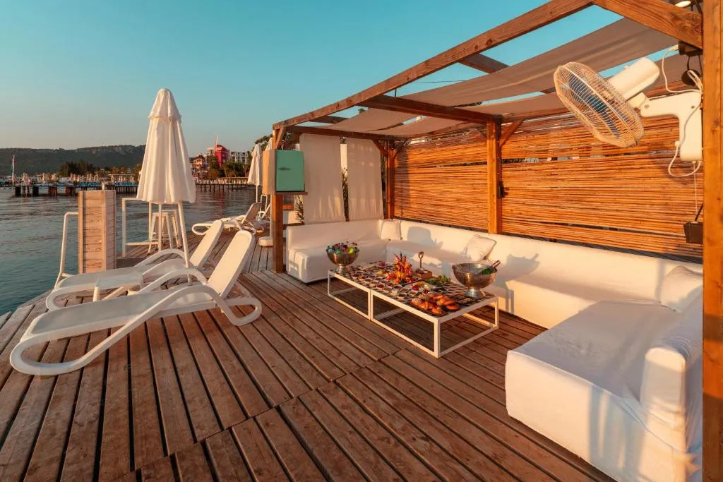 DOUBLETREE BY HILTON ANTALYA KEMER
