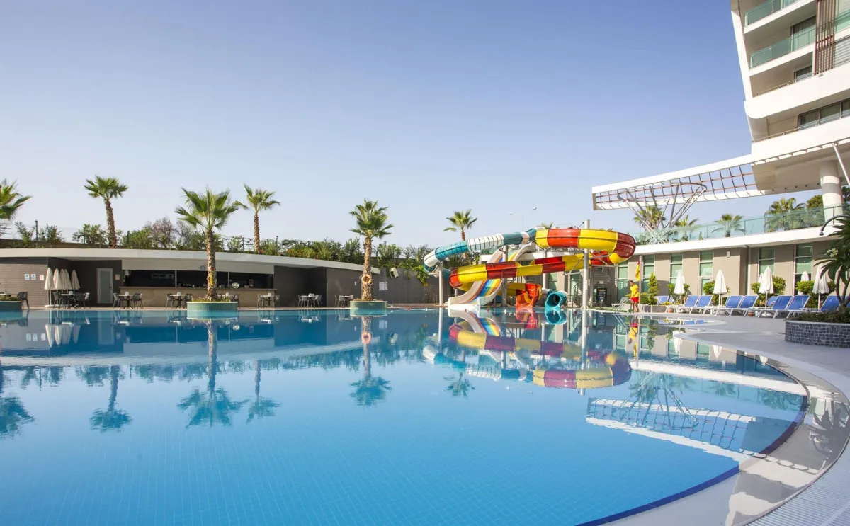 XORIA DELUXE HOTEL
